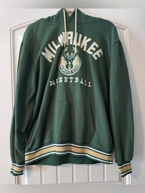 Women's NBA Milwaukee Bucks Hoodie